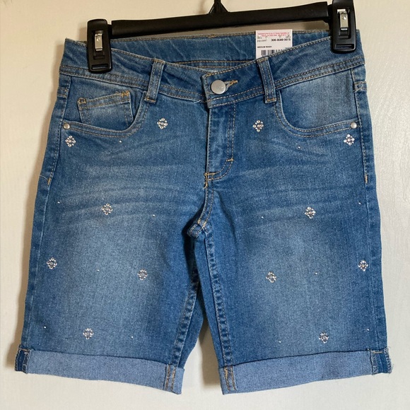 🌞Total Girl Medium Wash Crystal Detail Bermuda Denim Shorts #IB - Picture 1 of 9
